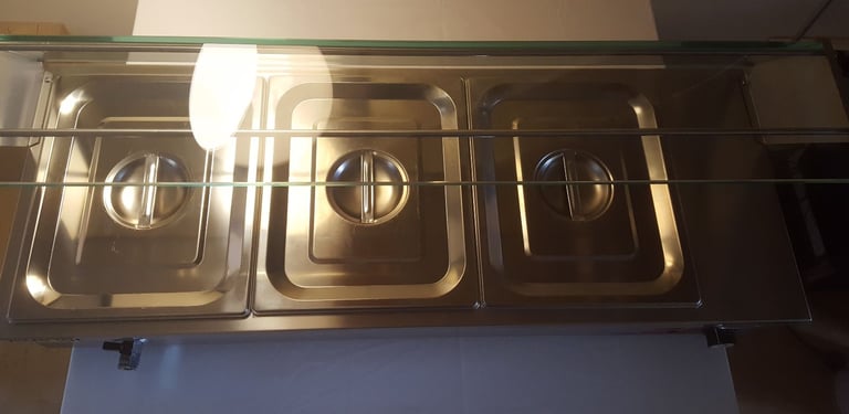 Bain Marie - Commercial Heated Display unit with glass surround (counter top)