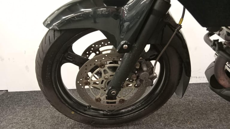 SUZUKI DL1000 ** MOT AUGUST 2026 - FULL LUGGAGE - ENGINE BARS **