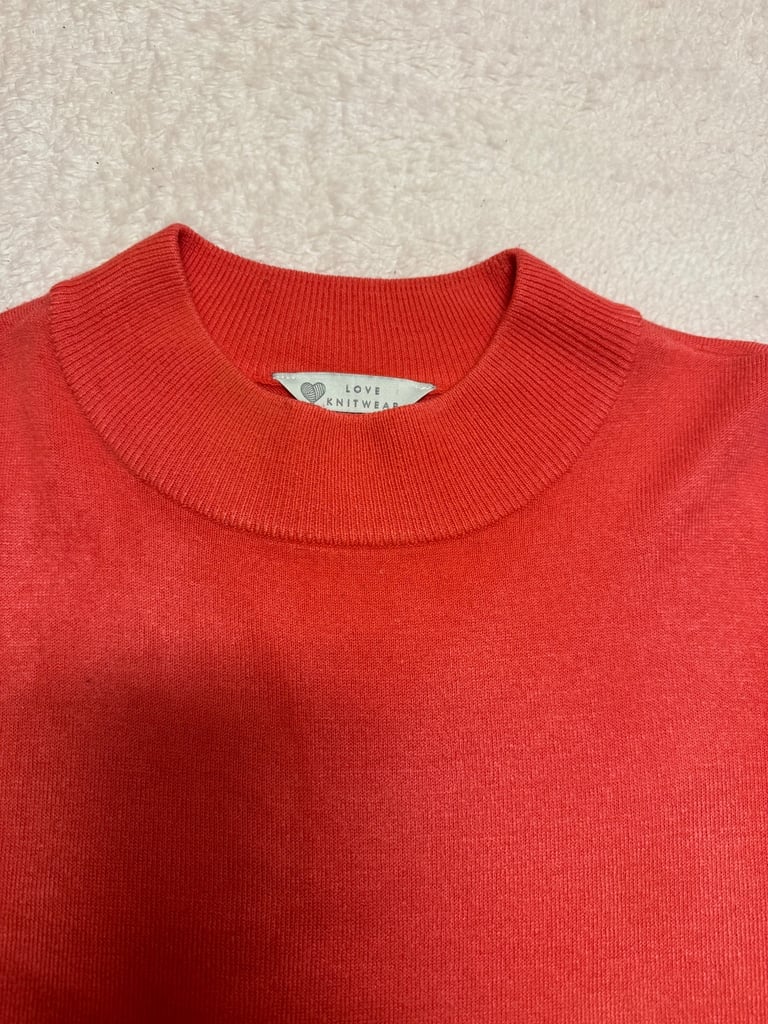 Ladies pink jumper