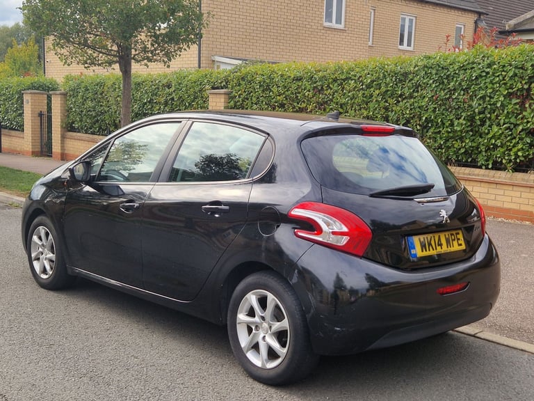 Peugeot, 208, Hatchback, 2014, Manual, 1199 (cc), 5 doors