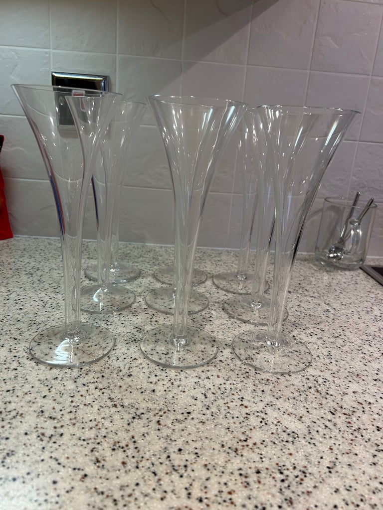image for Villeroy &Boch champagne glasses x9 excellent condition - collection only