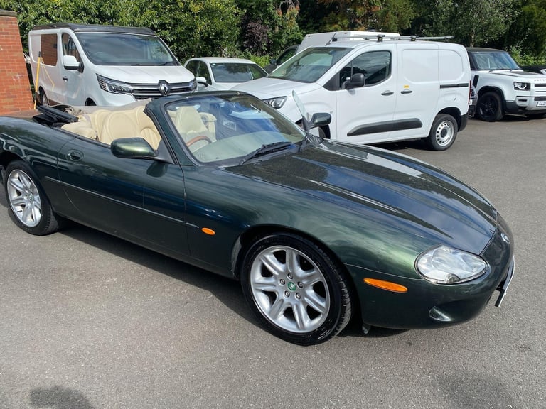 1997 Jaguar XK8 4.0 2dr CONVERTIBLE Petrol Automatic