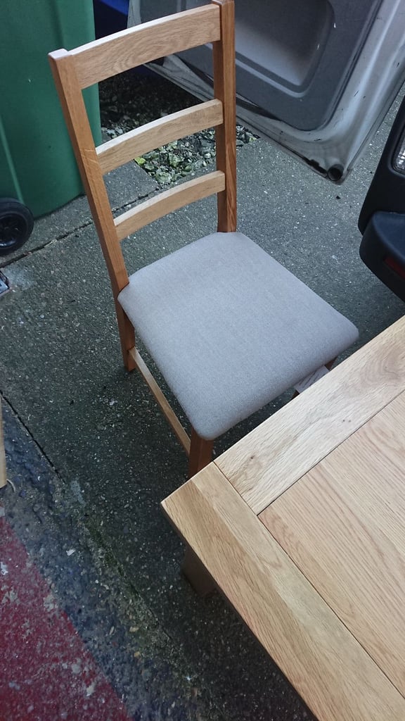 Oak extendable dining table and 4 chairs