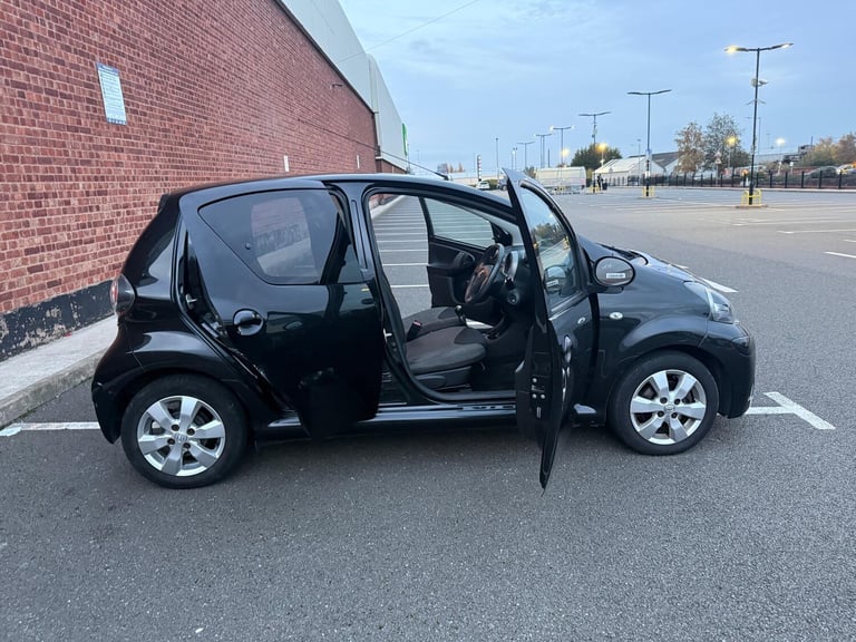 2013 Toyota AYGO 1.0 VVT-i Fire 5dr [AC] HATCHBACK PETROL Manual