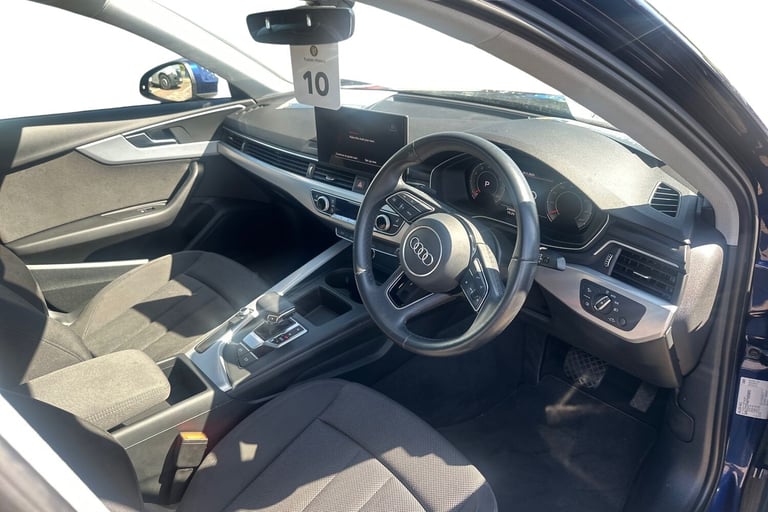  Audi A4 Saloon 2.0 Tfsi 35 Technik Saloon 4dr Petrol S Tronic Euro 6 s/s 150 Ps