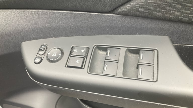 2017 Honda CR-V 2.0 i-VTEC SE Plus 5dr 2WD [Nav] ESTATE PETROL Manual