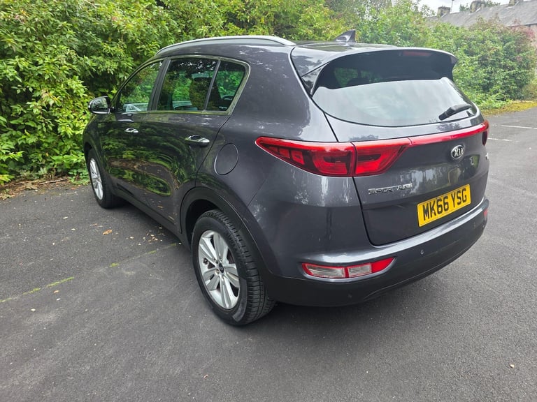 2016 Kia Sportage 1.7 CRDi 2 Euro 6 (s/s) 5dr ESTATE Diesel Manual