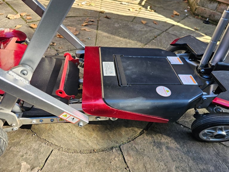 Drive Devilbiss AutoFold Elite Auto Folding Mobility Scooter With Suspension