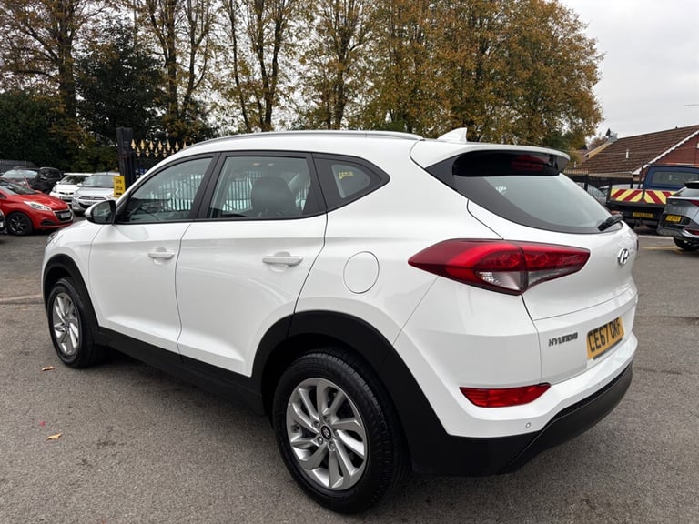 2017 Hyundai TUCSON 1.6 GDi Blue Drive SE Nav 5dr 2WD ESTATE PETROL Manual