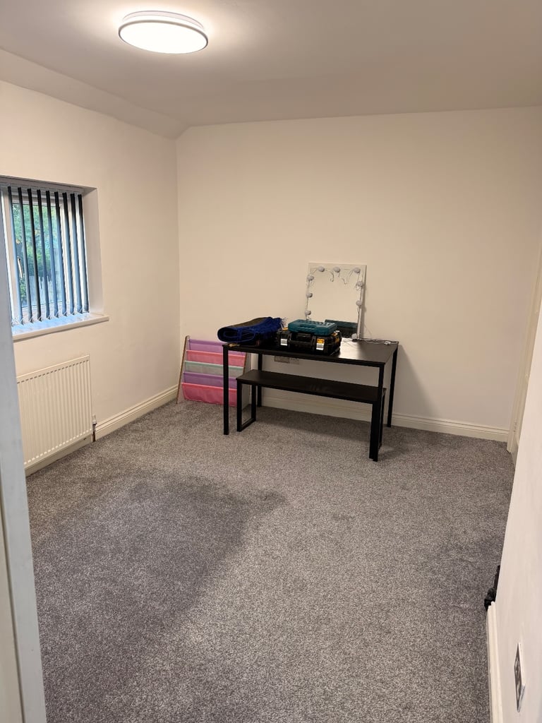 Room to let in shared house (3 Available)