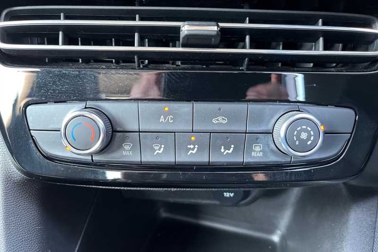 2023 Vauxhall Mokka 1.2 Turbo Design 5dr Auto HATCHBACK PETROL Automatic