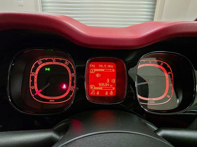 FIAT PANDA 1.2 Panda 1.2 69 Bhp Lounge Grey Manual WARRANTY 12 MONTHS MOT