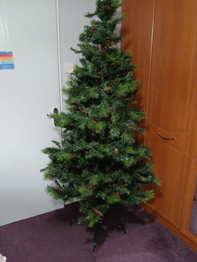 image for 7ft Berry and cone xmas tree