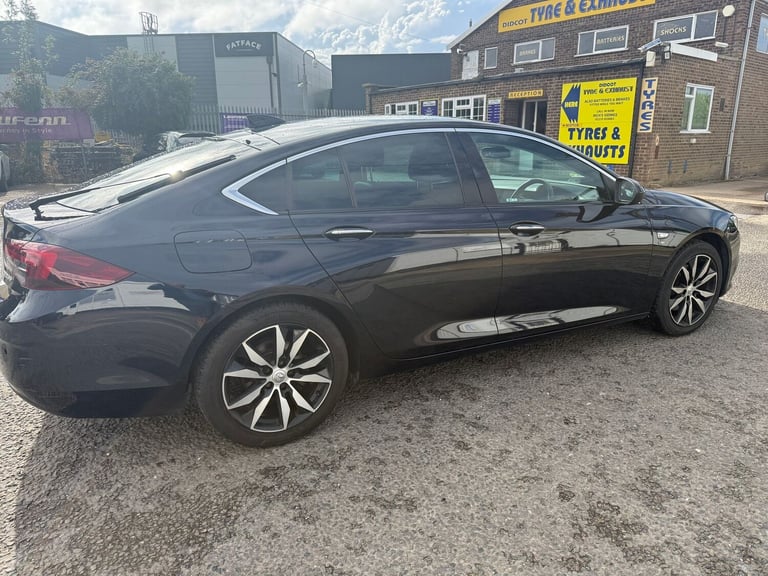 2017 Vauxhall Insignia 2.0 Turbo D Elite Nav 5dr HATCHBACK DIESEL Manual