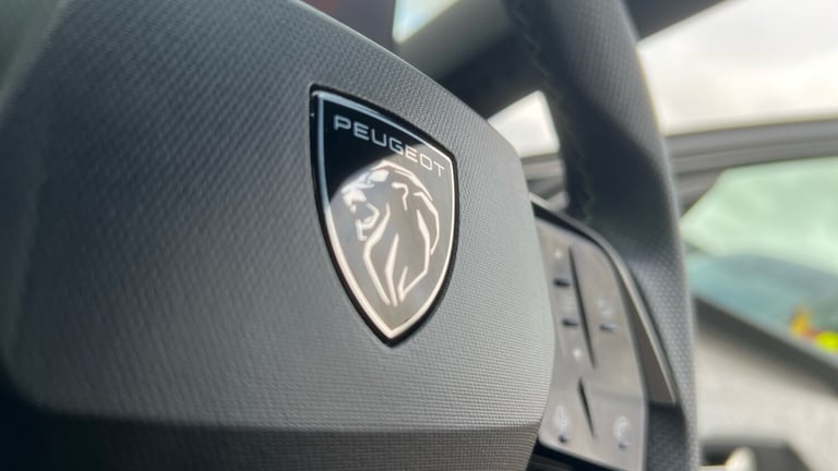 2025 Peugeot 3008 1.2 Hybrid 136 GT 5dr e-DSC6 Petrol Estate Estate Petrol Automatic