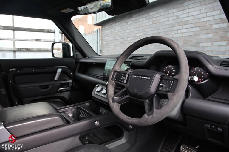 2022 Land Rover Defender 110 5.0 P525 V8 Auto 4WD Euro 6 (s/s) 5dr ESTATE Petrol Automatic