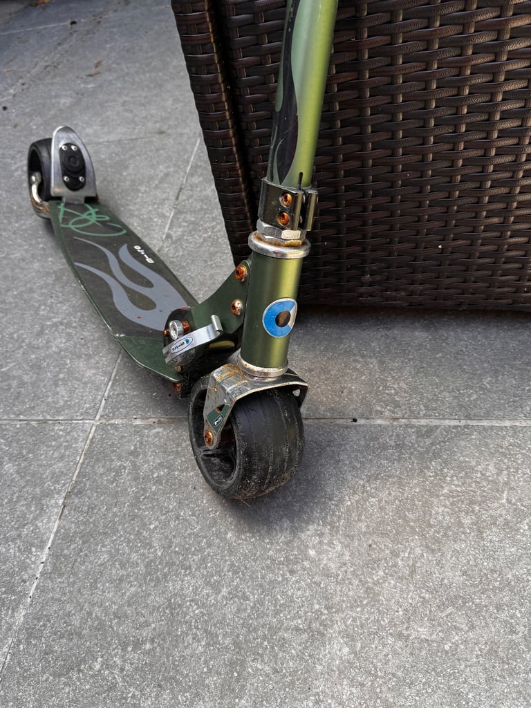 Child's scooter - up to teens
