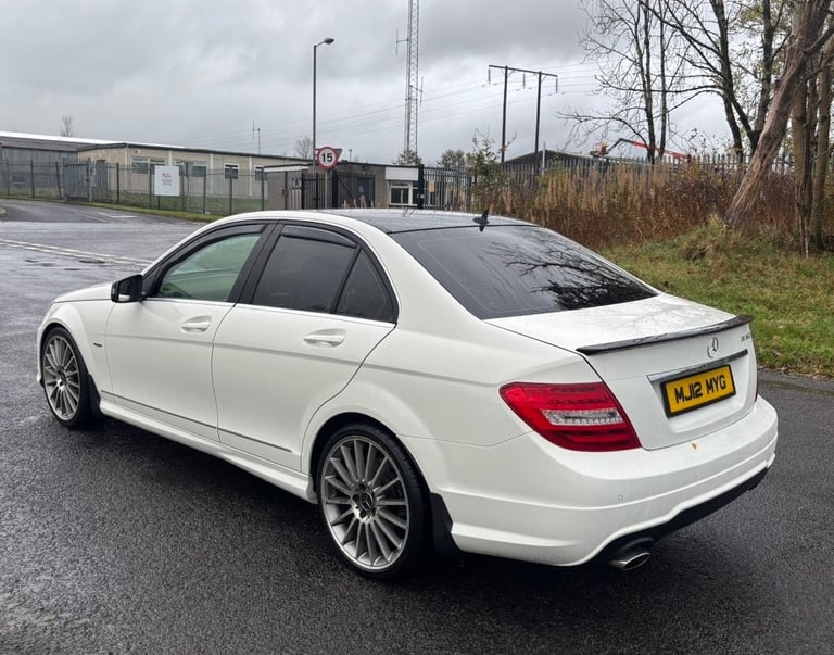Mercedes-Benz, C CLASS, Saloon, 2012, Semi-Auto, 2143 (cc), 4 doors