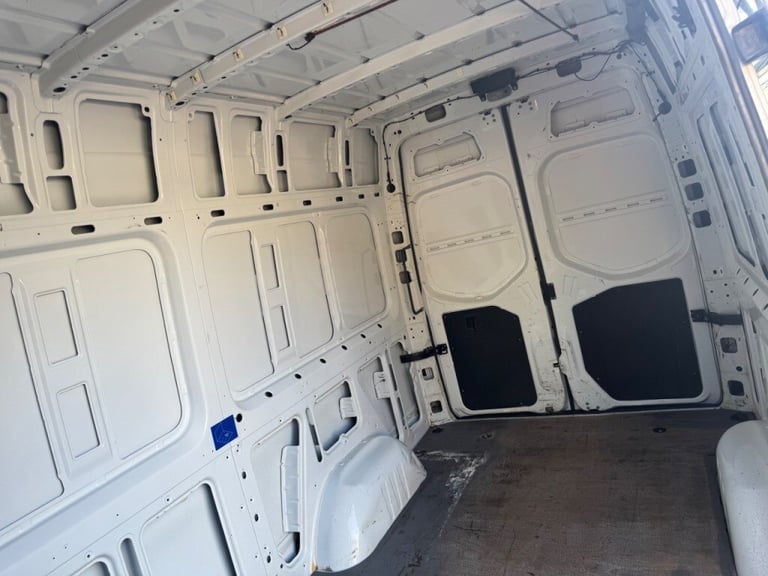 Mercedes-Benz Sprinter 3.5t H2 L2 Progressive Van++1 OWNER++CRUISE++REV