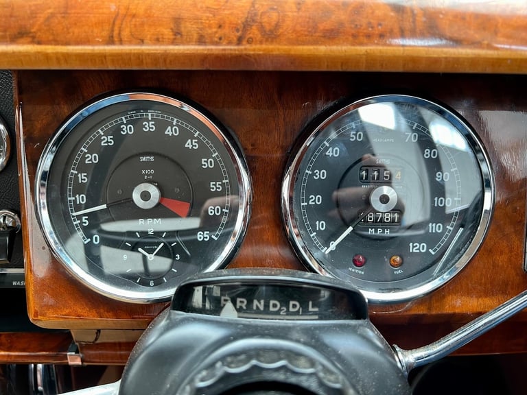 1965 Daimler V8 Petrol Automatic