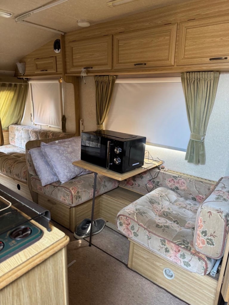 Elddis 4 Birth Caravan 