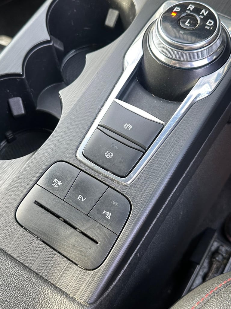 2021 Ford Kuga 2.5 EcoBoost Duratec 14.4kWh ST-Line CVT Euro 6 (s/s) 5dr HATCHBACK Petrol/Electri...