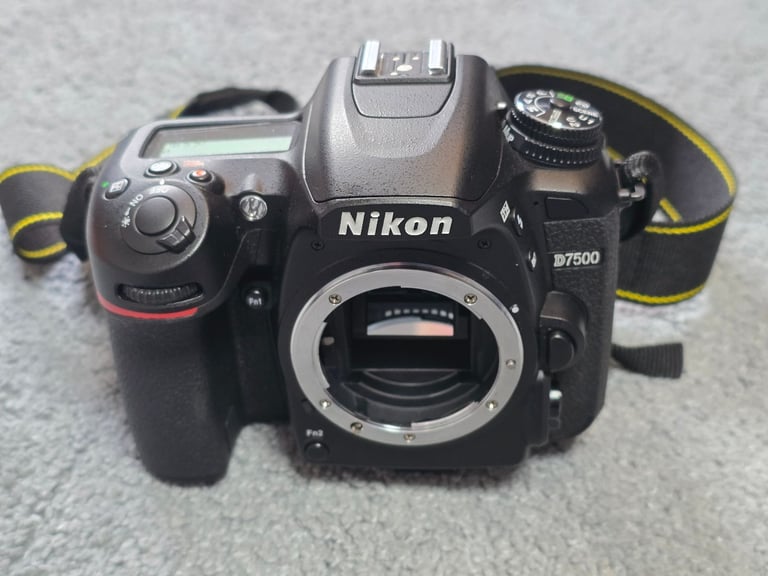 Nikon D7500 DSLR Camera and 3x Lenses. 2x Nikon Nikkor Lenses & 1x Sigma Macro Lens