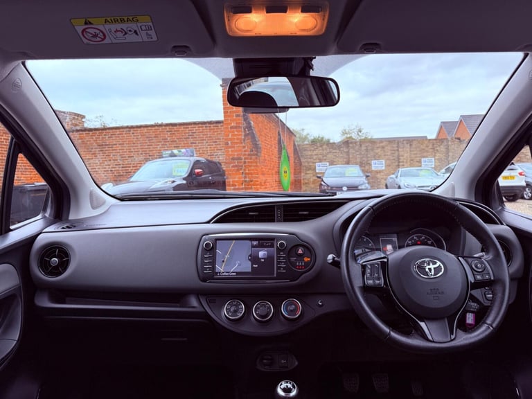 TOYOTA YARIS 1.5 VVT-i Icon Tech 2018