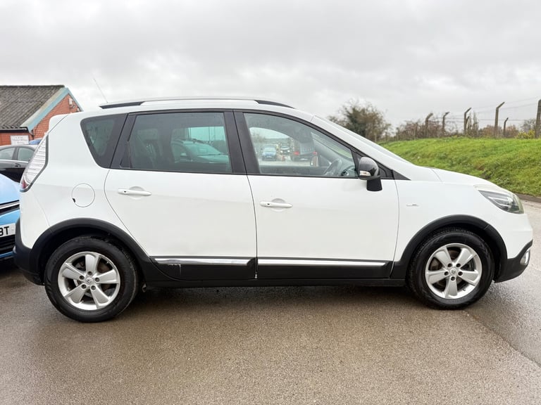 2015 Renault Scenic Xmod 1.5 dCi Dynamique TomTom Energy 5dr [Bose+][S/S] MPV Diesel Manual