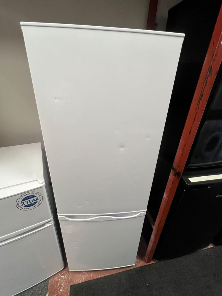 image for 60 40 Fridge freezer some wee marks but fresh perfect wording order £95