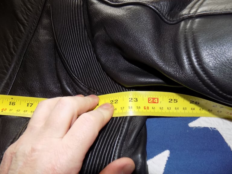 LEATHER BIKER JACKET 