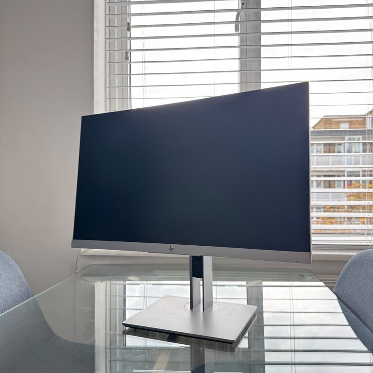 HP EliteDisplay E233 23” Monitor – Excellent Condition
