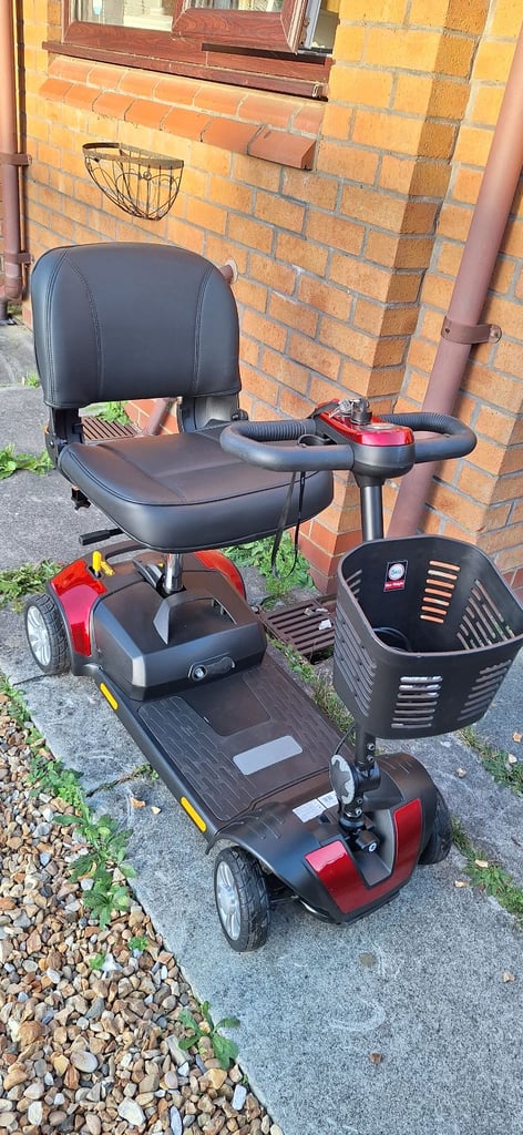 image for MOBILITY SCOOTER EXCELLENT CONDITION £295 o.n.o