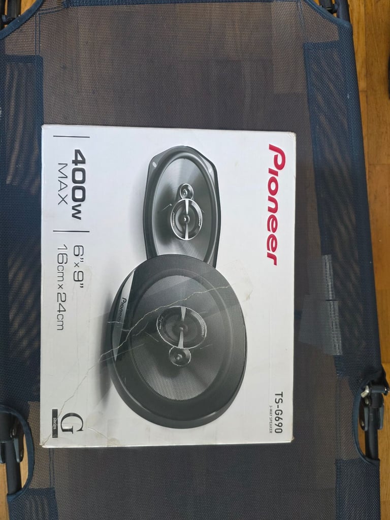 Pioneer 400w 6x9 car speakers 