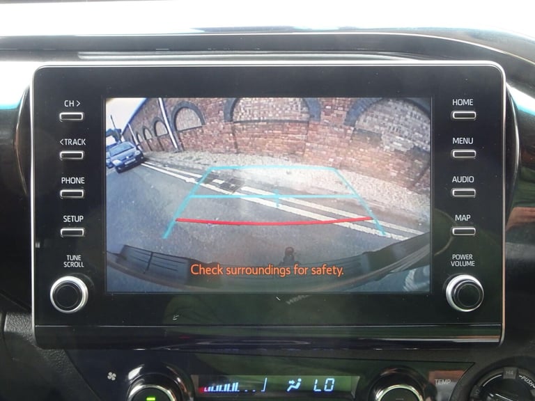 2021 Toyota Hilux 2.8 D-4D Invincible Auto 4WD Euro 6 (s/s) 4dr PICK UP Diesel Automatic