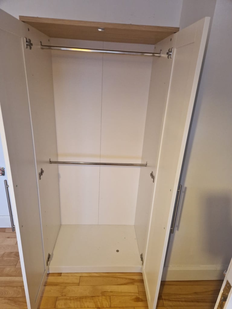 Mama and Papa’s Wardrobe