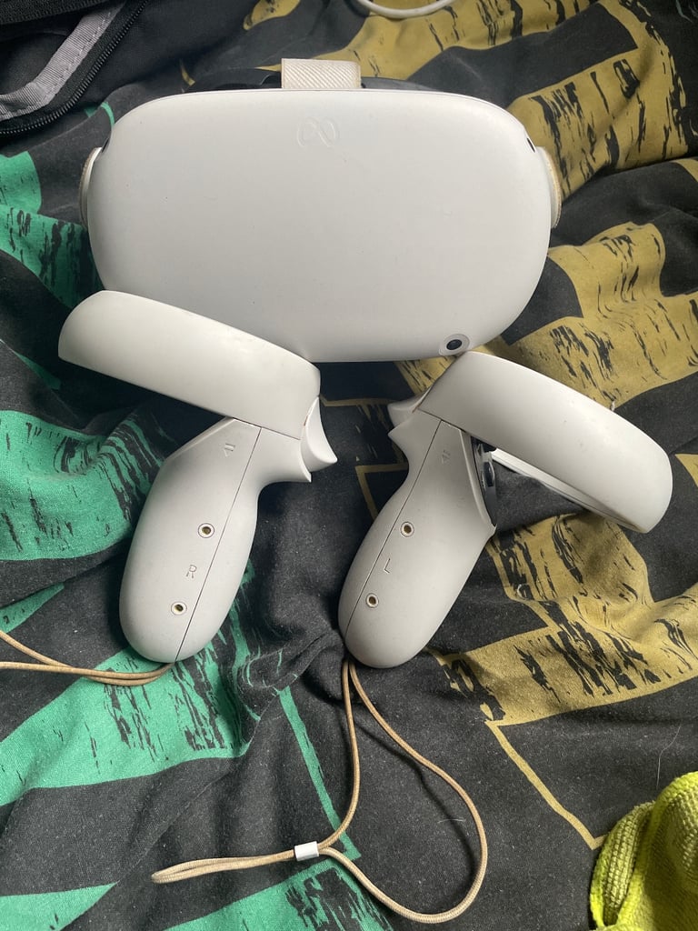 image for OCULUS QUEST 2 128GB FREE