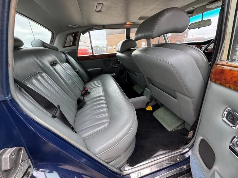 ROLLS ROYCE ROLLS ROYCE  SILVER SHADOW 2