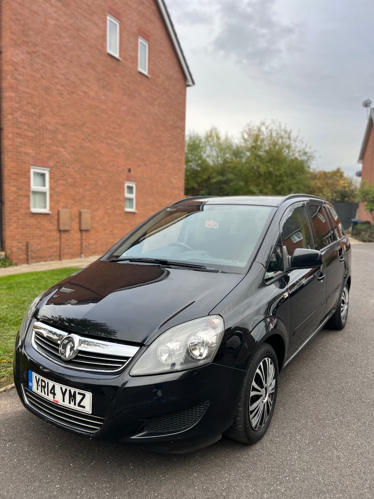 2014 Vauxhall Zafira 111k miles, Long MOT & Ulez free