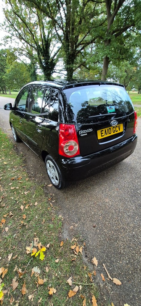 Kia Picanto 1.1, £35pa road tax, 12 months mot, 1 previous owner..£1395