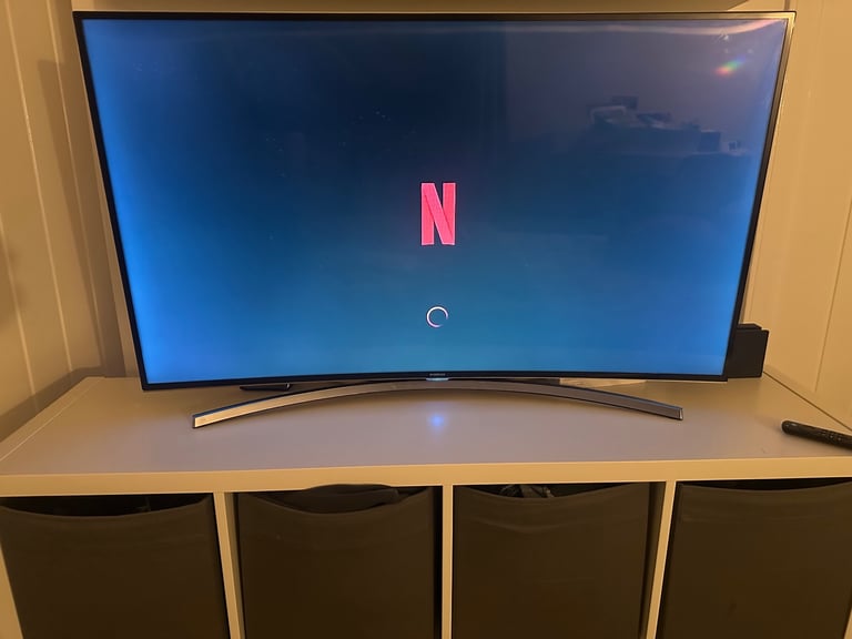 48” Samsung curved smart tv 