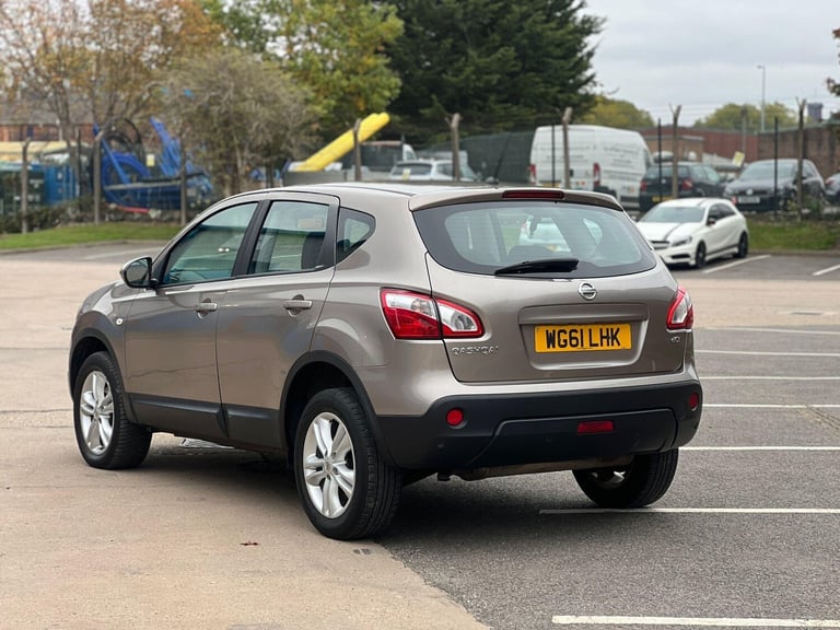 2011 Nissan Qashqai 1.5 dCi Acenta 2WD Euro 5 5dr HATCHBACK Diesel Manual
