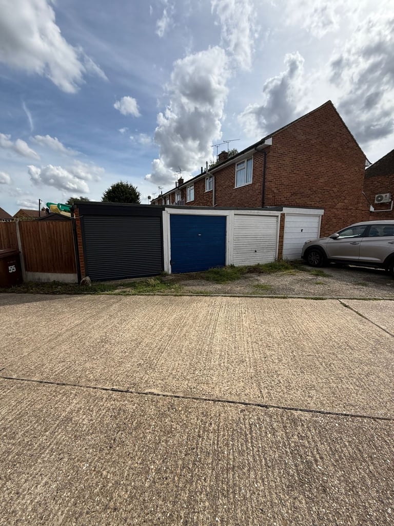 Garage for Rent – Secure, Convenient Location