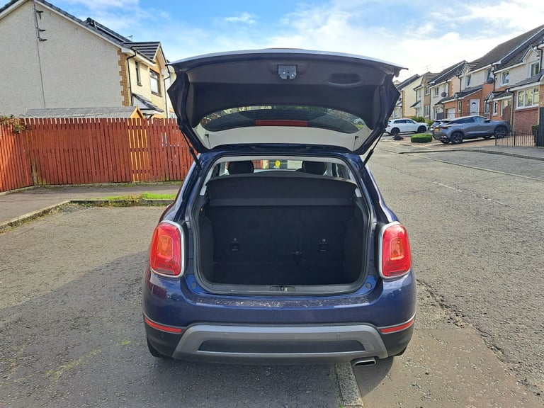 GORGEOUS FIAT 500X DIESEL £20 ROAD TAX YEARS MOT ULEZ COMPLIANT HALF LEATHER SATNAV APPLE PLAY 75MPG
