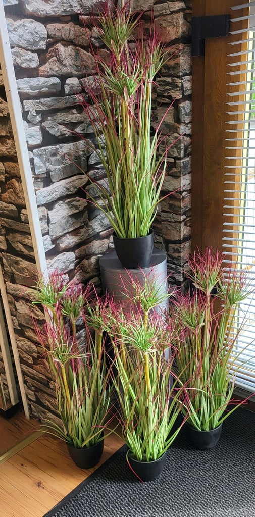 Selection Of Ex-Display Lanterns, Ginger Jars, Vases And Ornaments For Sale