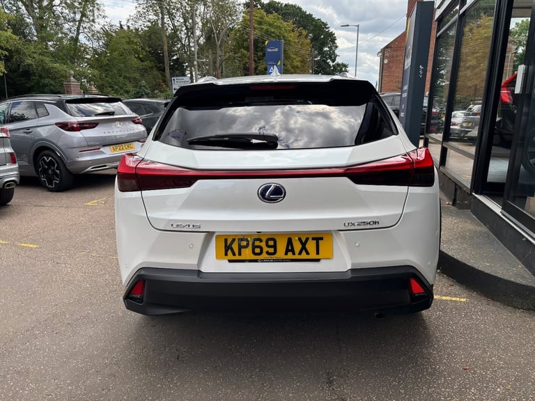 2019 Lexus UX 250h 2.0 Takumi 5dr CVT Hatchback Hybrid Automatic