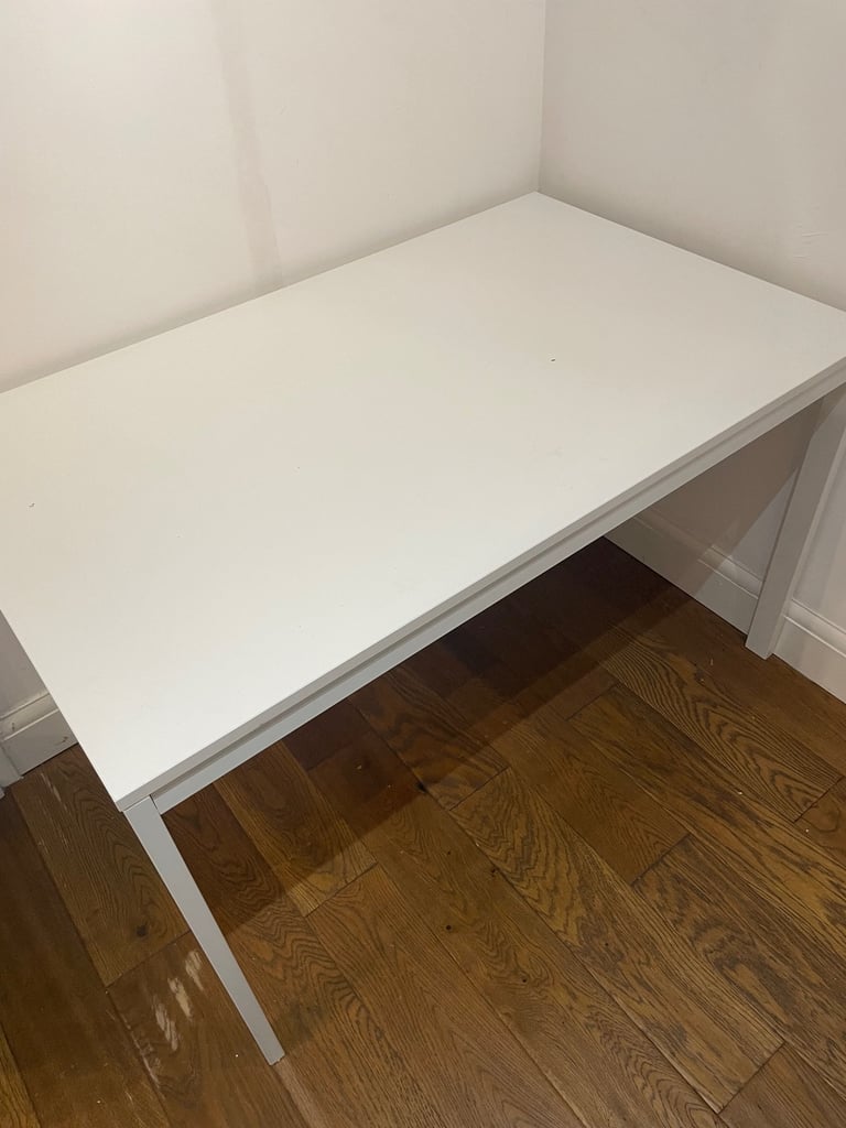 white VIHALS IKEA extendable dining table/office table/ extending table/ kitchen table