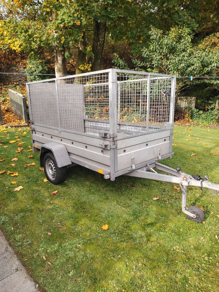 Cage trailer with ramp