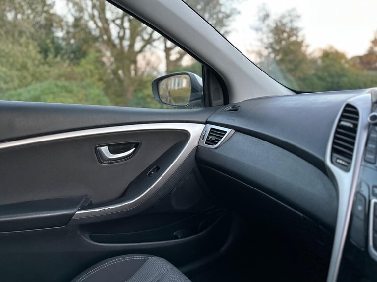 2016 Hyundai i30 1.6 CRDi Blue Drive SE DCT Euro 6 (s/s) 5dr HATCHBACK Diesel Automatic