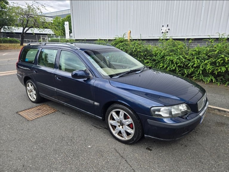 Volvo, V70 T5, Estate, 2001, Automatic, 2319 (cc), 5 doors